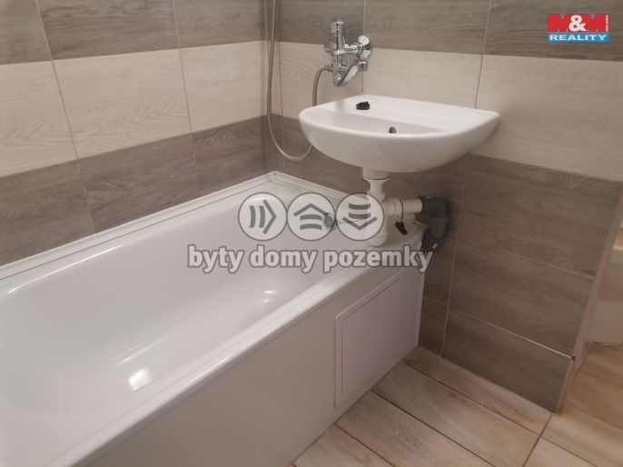 Pronájem, Byt 1+kk, Ústí nad Labem