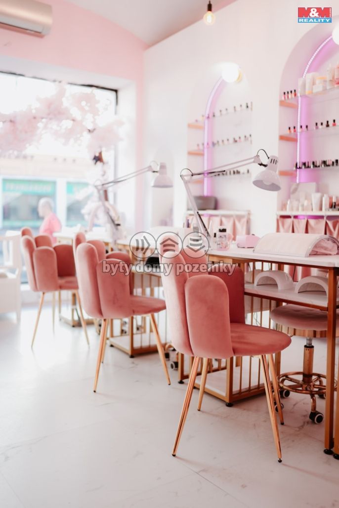 Prodej, Obchod a služby, Náchod