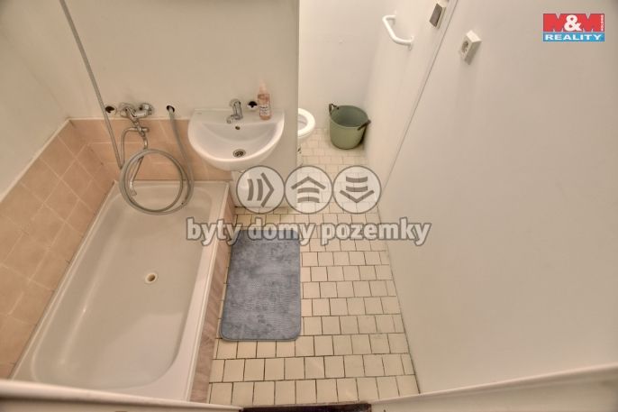 Pronájem, Byt 1+kk, Hradec Králové