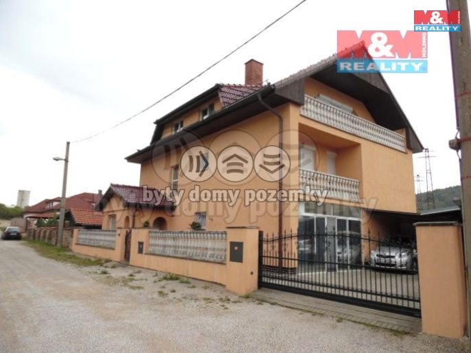 Pronájem, Byt 1+kk, Loděnice