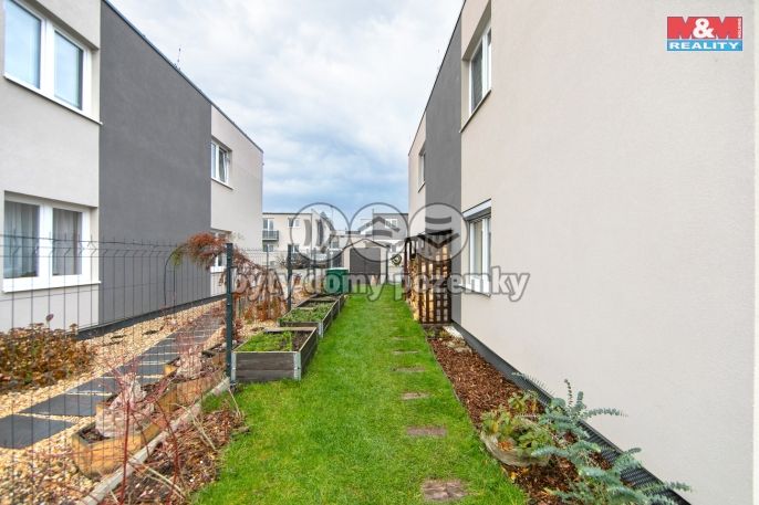 Prodej, Byt 4+kk, Vochov