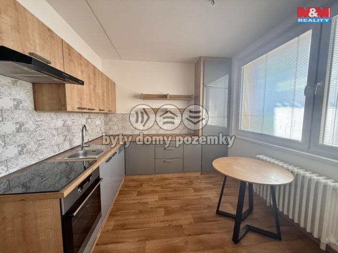 Pronájem, Byt 4+1, Hradec Králové