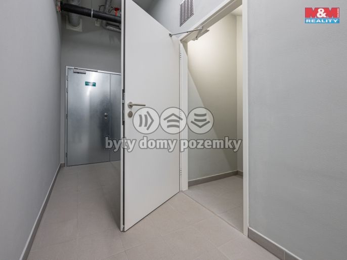 Pronájem, Byt 1+kk, Benešov