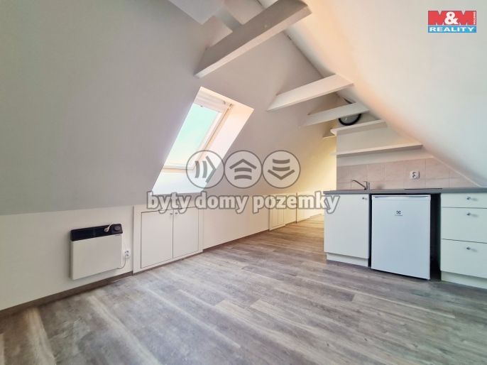 Prodej, Byt 1+kk, Beroun