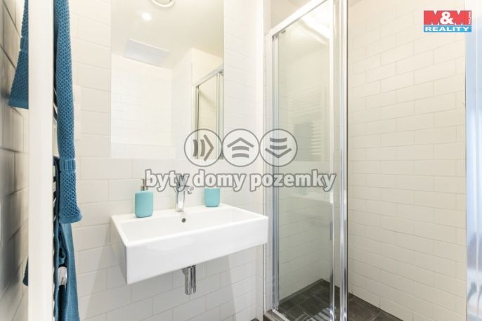 Pronájem, Byt 1+kk, Hradec Králové