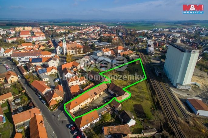Upesnit lokalitu. Hledat v okol. nezadno. nezadno 0,5 km 1 km Prodej rodinnho domu 71 m, pozemek 721 m. Josefa Pavla, Horaovice 3 700 000 K Domy na prodej Klatovy sacicrm.info