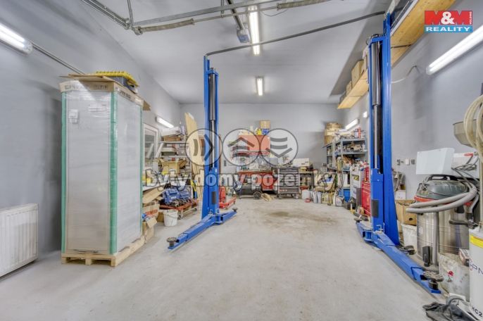 Pronájem, Obchod a služby, Králův Dvůr