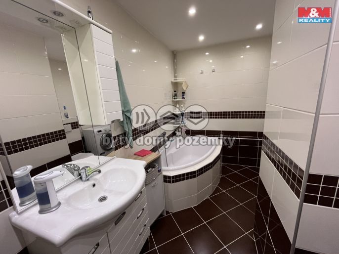 Pronájem, Byt 2+1, Děčín