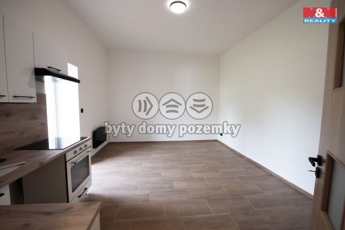 Pronájem, Byt 1+kk, Pardubice