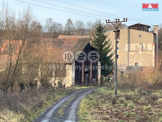 Prodej, Zemědělská usedlost, Pnětluky