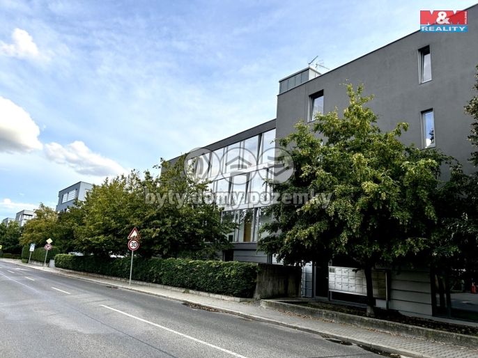 Pronájem, Byt 1+kk, Praha