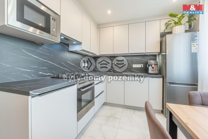 Prodej, Byt 3+1, Slaný