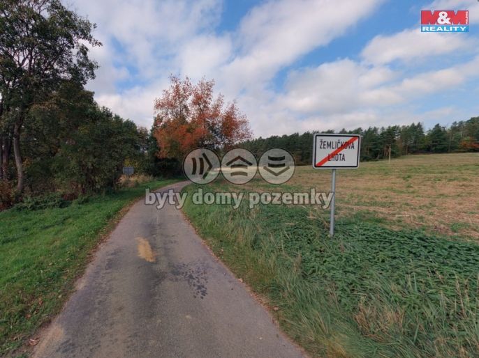 Prodej, Pole, Petrovice
