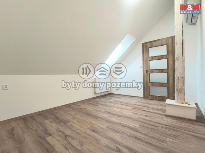 Pronájem, Byt 2+kk, Slaný