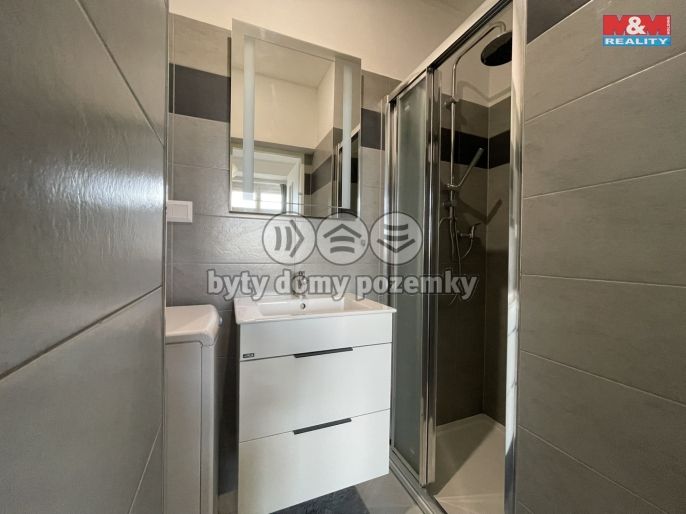 Pronájem, Byt 1+kk, Praha