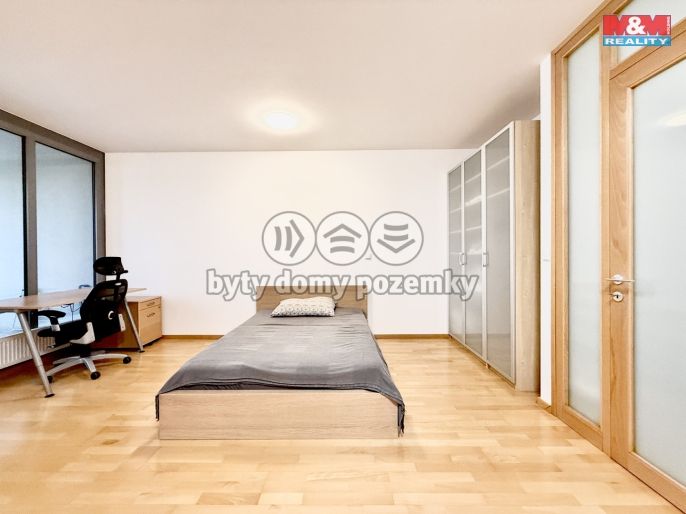 Pronájem, Byt 1+kk, Praha