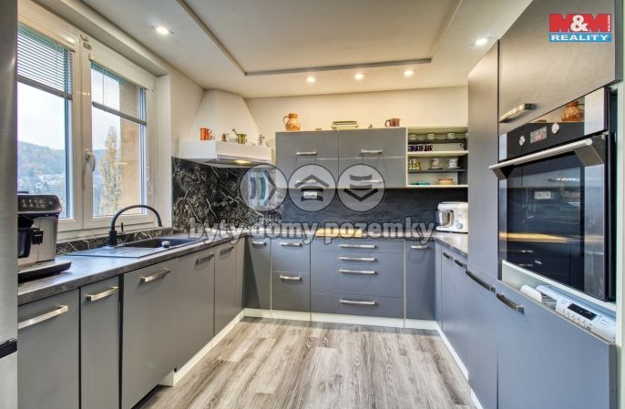 Prodej, Byt 4+1, Klášterec nad Ohří