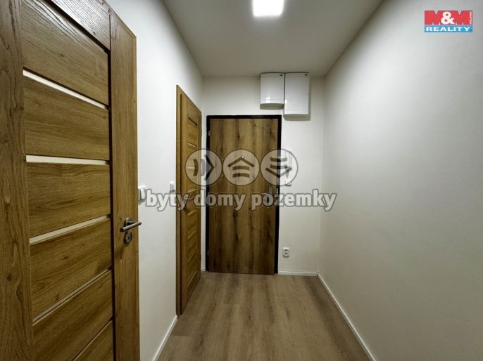 Pronájem, Byt 1+kk, Praha
