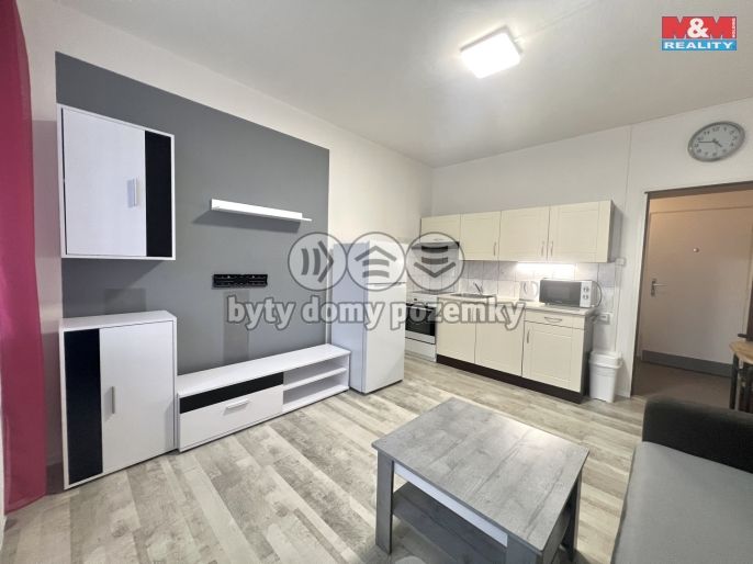 Pronájem, Byt 1+kk, Jindřichův Hradec