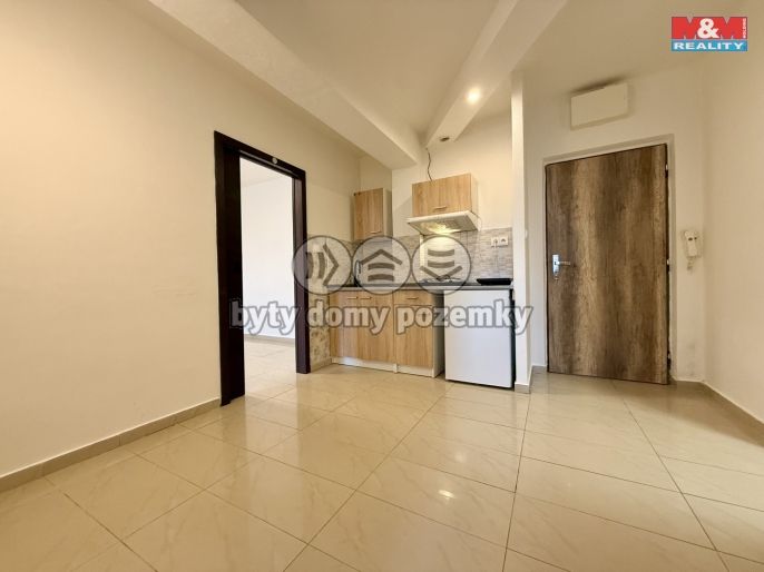 Pronájem, Byt 2+1, Benešov
