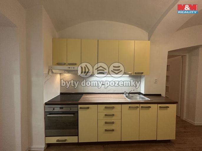 Pronájem, Byt 2+kk, Benešov nad Ploučnicí