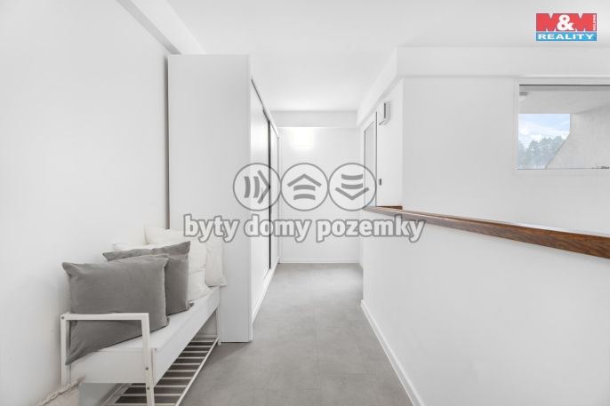 Prodej, Byt 3+kk, Bělá pod Bezdězem