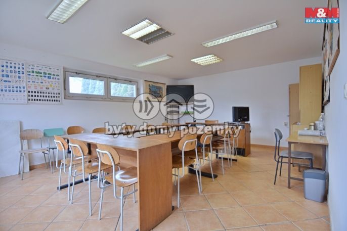 Pronájem, Obchodní objekt, Mělník