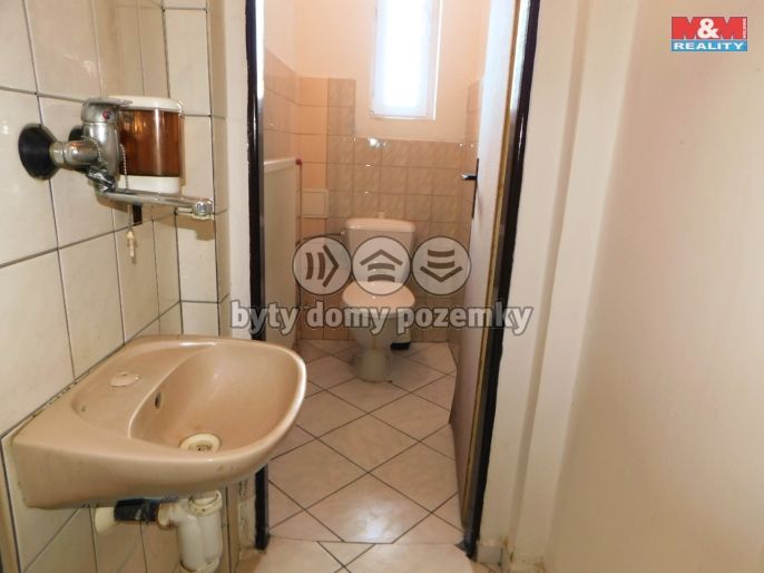 Pronájem, Obchod a služby, Cheb