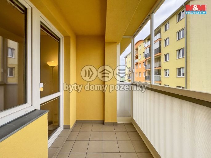 Pronájem, Byt 1+kk, Klecany