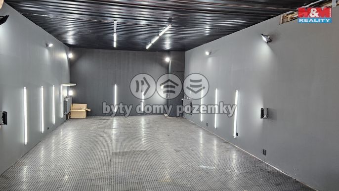 Pronájem, Obchod a služby, Chrášťany