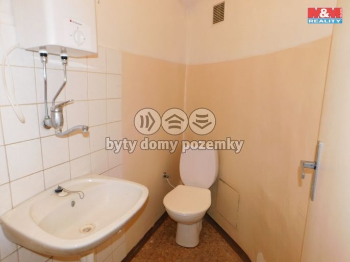 Pronájem, Obchod a služby, Cheb