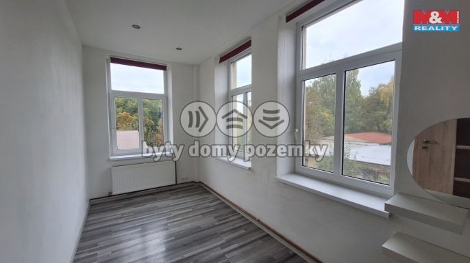 Pronájem, Byt 4+1, Nový Bor