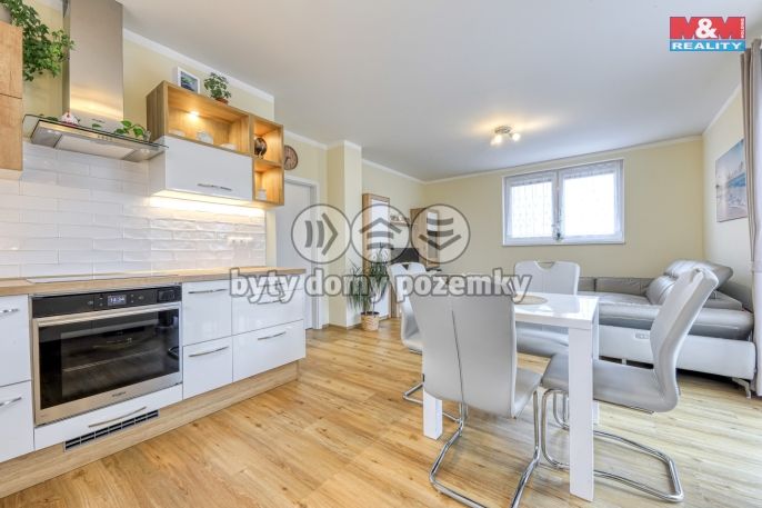 Prodej, Byt 4+kk, Vochov