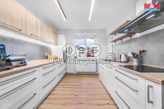 Prodej, Byt 4+1, Děčín