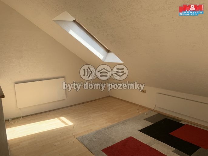 Pronájem, Byt 1+kk, Vojkovice