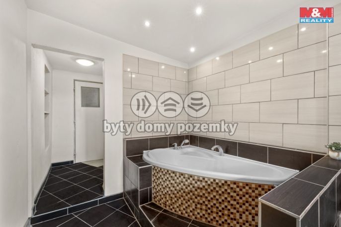 Prodej, Rodinný dům, Pchery