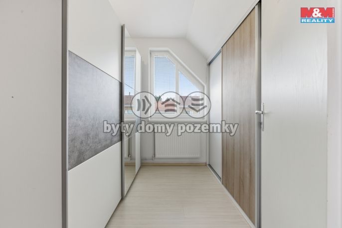 Pronájem, Byt 2+1, Nupaky