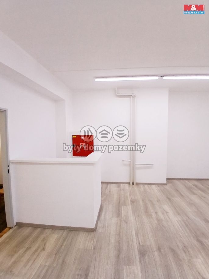 Pronájem, Obchod a služby, Pelhřimov