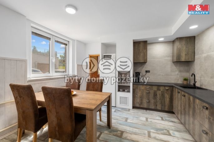 Prodej, Rodinný dům, Pchery