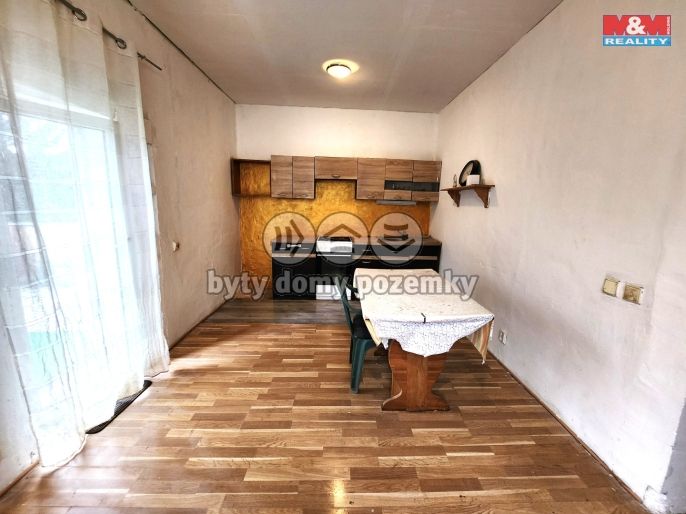 Prodej, Rodinný dům, Vroutek