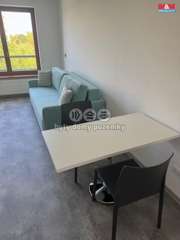 Pronájem, Byt 1+kk, Pardubice