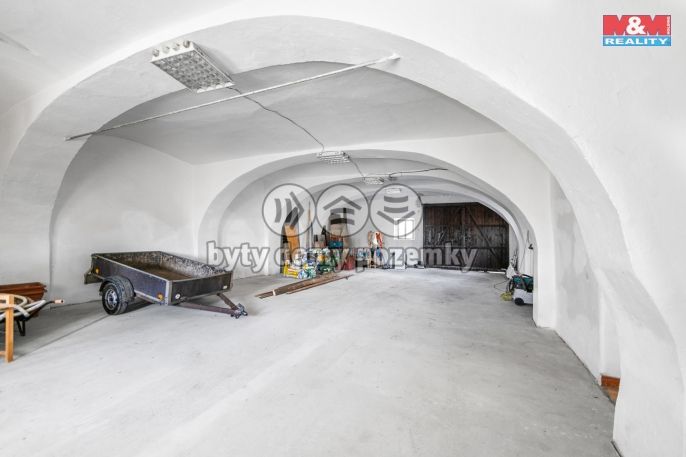 Pronájem, Zemědělská usedlost, Dobrovíz