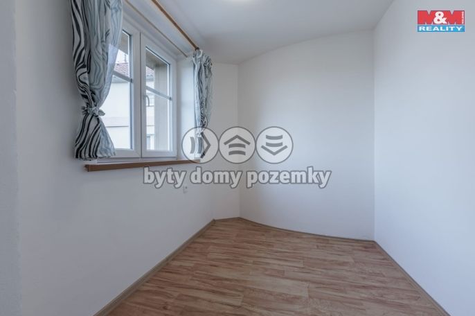 Pronájem, Byt 1+1, Cheb