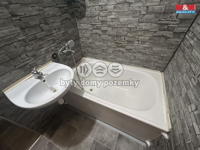 Pronájem, Byt 1+kk, Ústí nad Labem