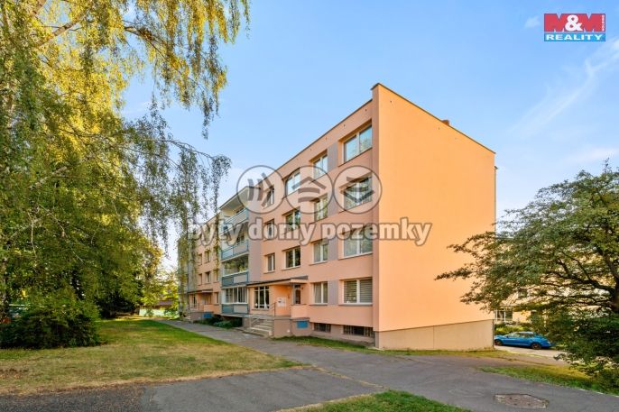 Prodej, Byt 1+kk, Hrob