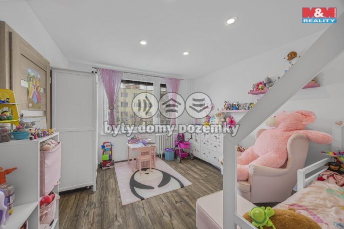 Prodej, Byt 4+1, Holice