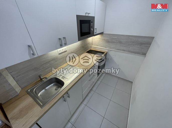 Pronájem, Byt 1+kk, Praha