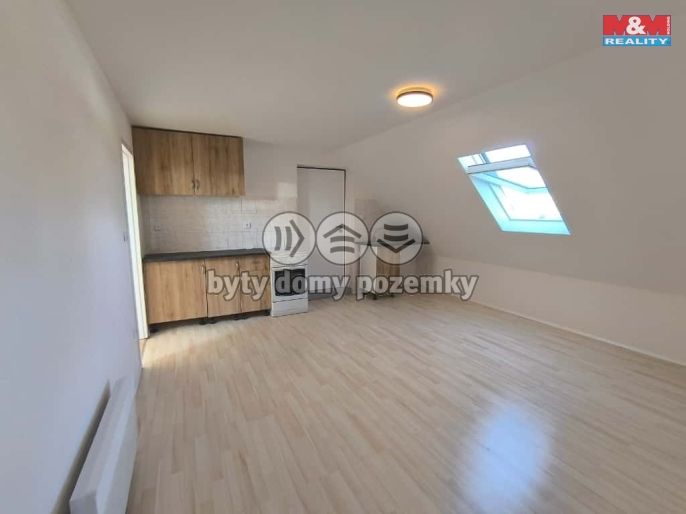 Pronájem, Byt 4+kk, Pardubice