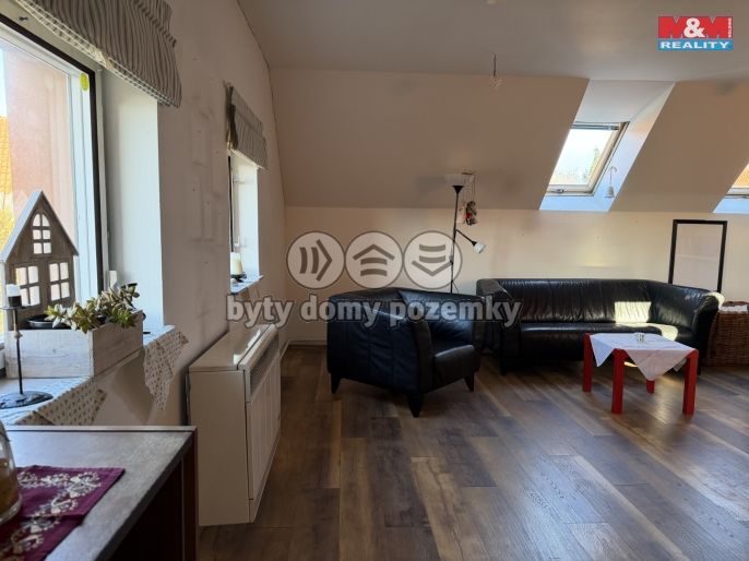 Pronájem, Byt 1+1, Staňkovice