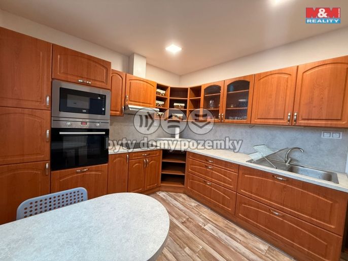 Pronájem, Byt 2+1, Děčín